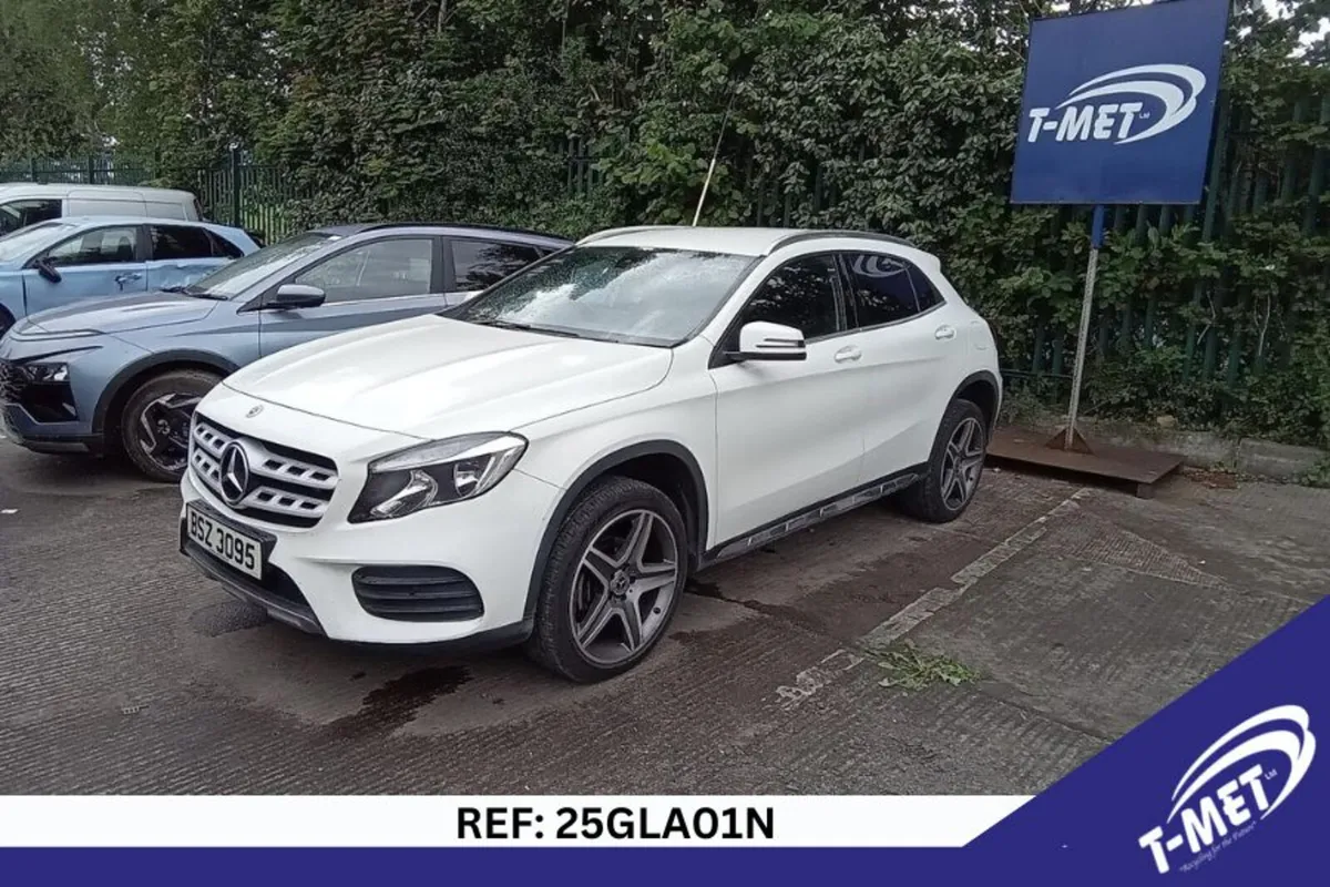 2017 MERCEDES GLA-CLASS BREAKING FOR PARTS - Image 1