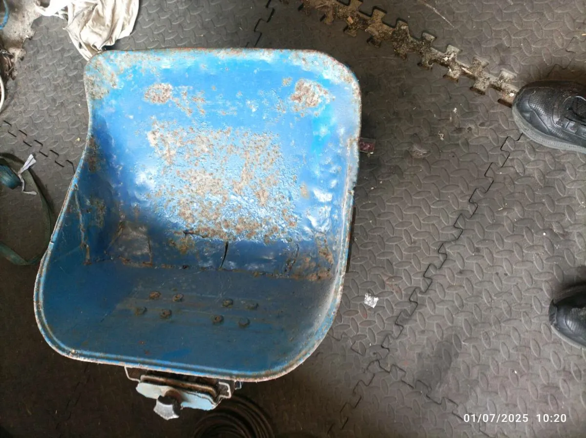 Leyland tractor seat