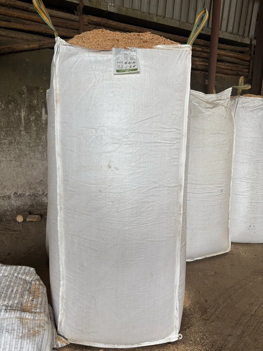 Sawdust bedding - Image 1