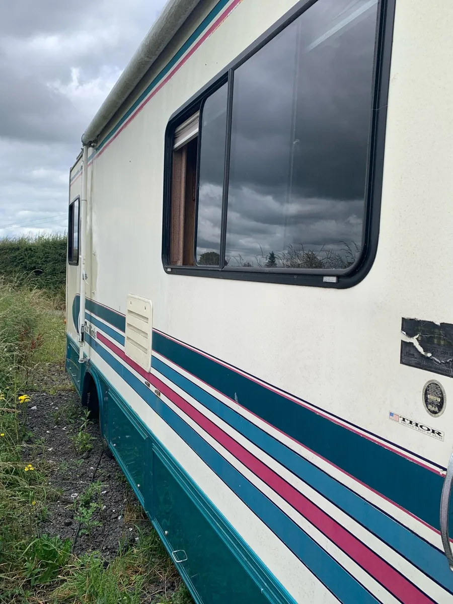 Ford four winds RV - Image 3