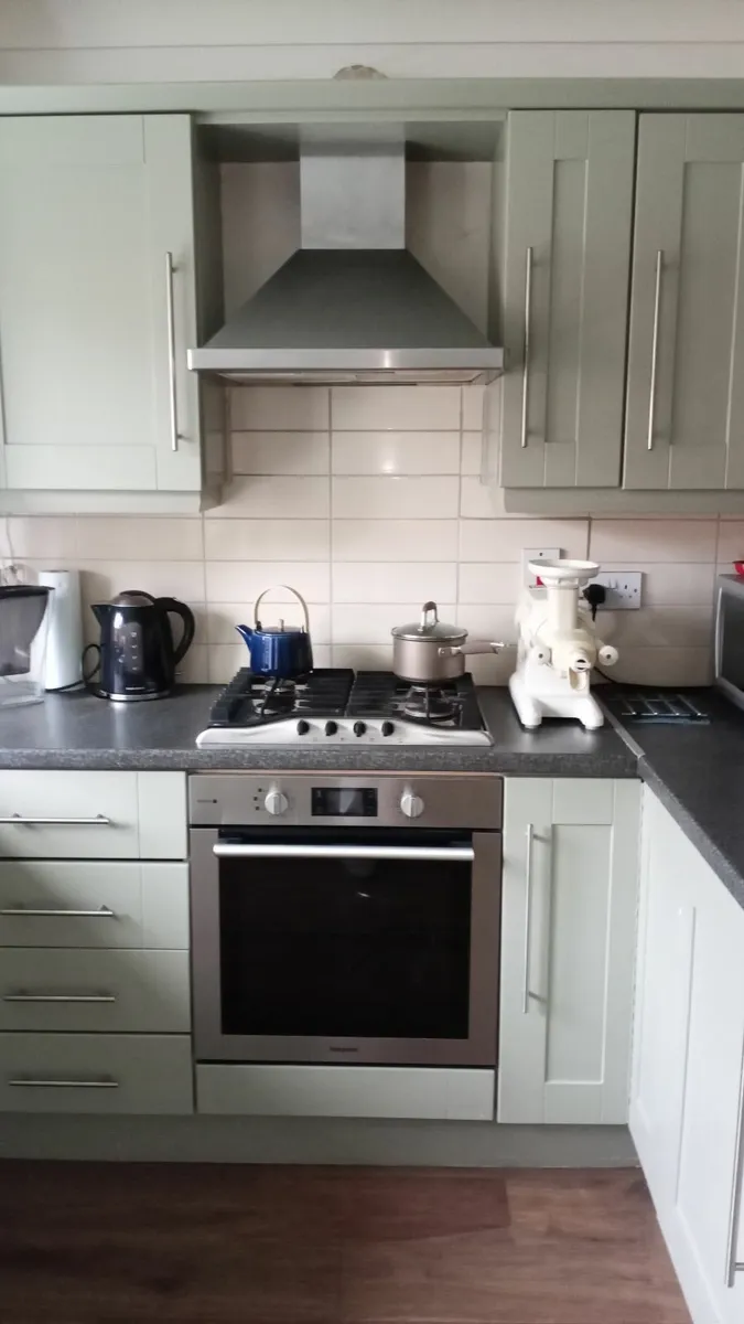 Kitchen Units - Image 2