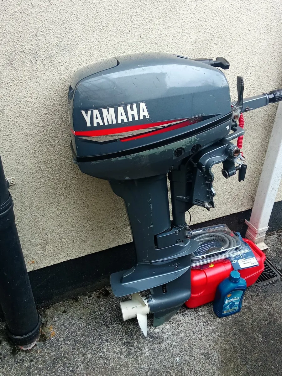 2-stroke outboard YAMAHA-9,9-15 hp - Image 1