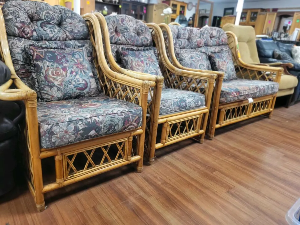 North West Hospice Charity Shop wicker suite - Image 1