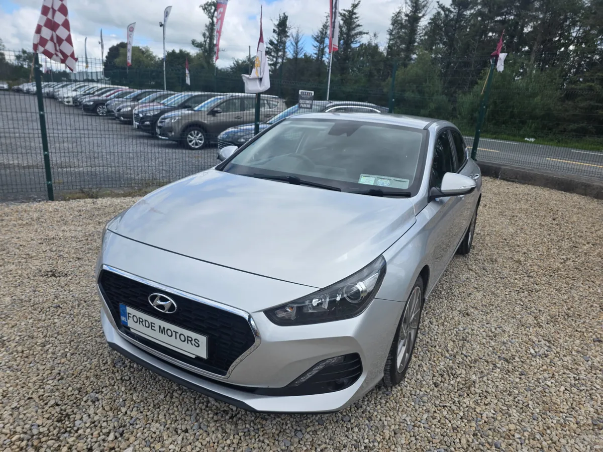 Hyundai i30 Fastback Turbo Petrol 2019 - Image 2