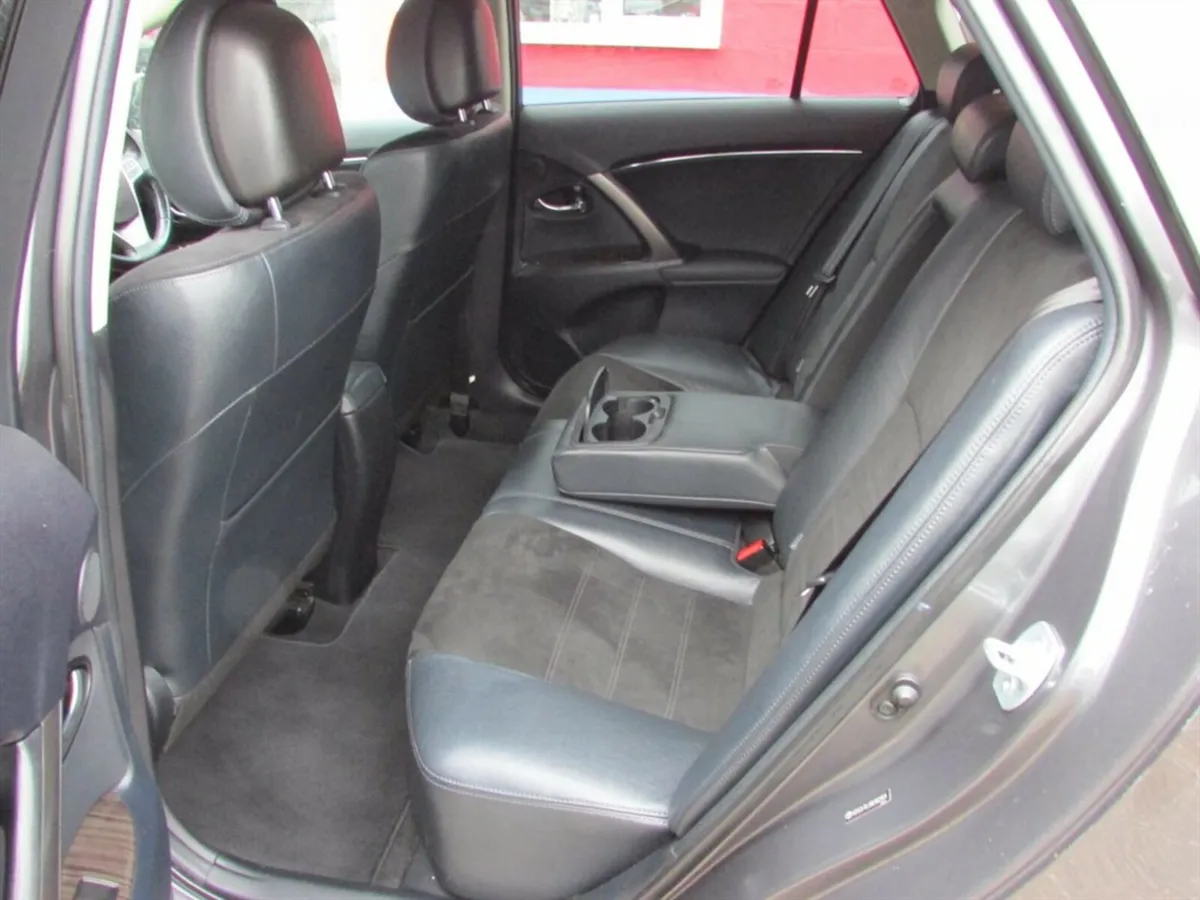 Toyota avensis d4d - Image 4