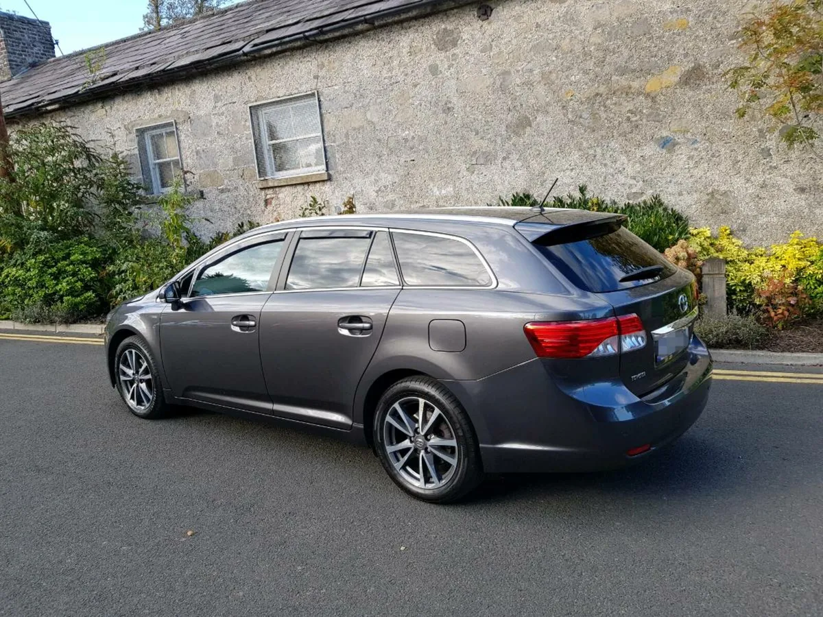 Toyota avensis d4d - Image 1