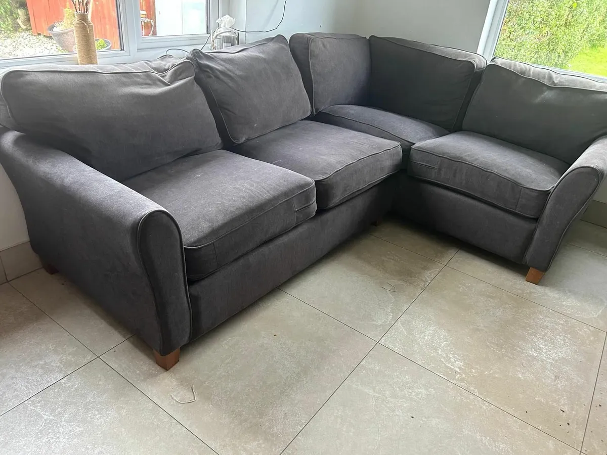 Couch - Image 2