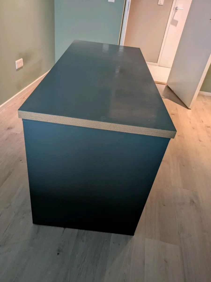 Office desk - Image 2