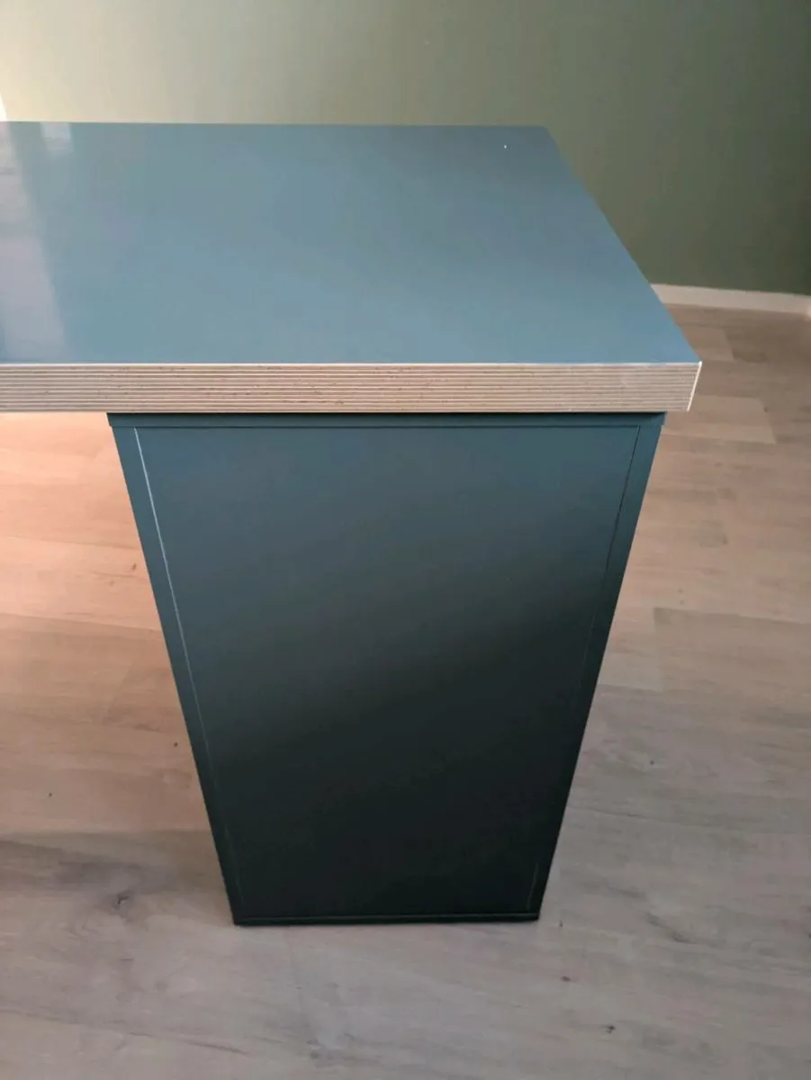 Office desk - Image 3