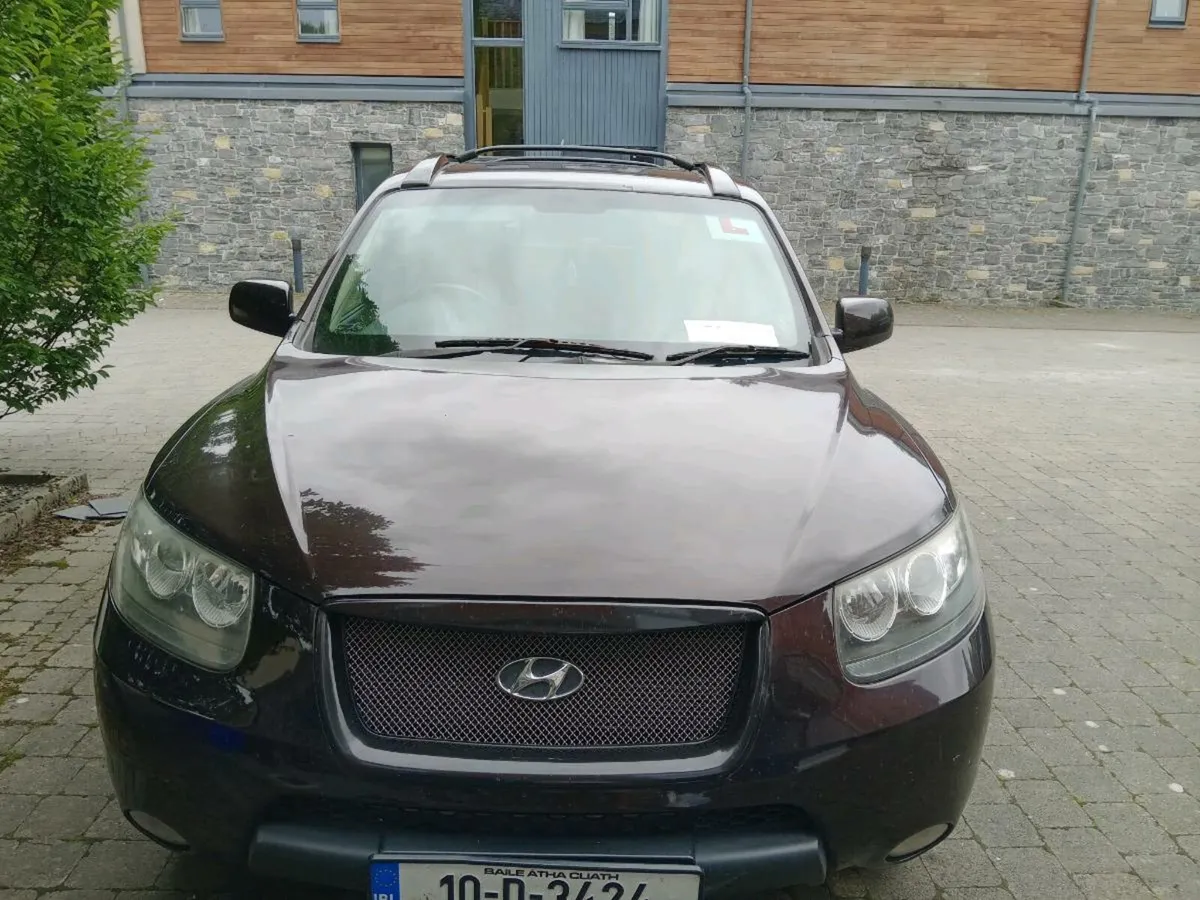 Hyundai Santa Fe 2010 auto - Image 4