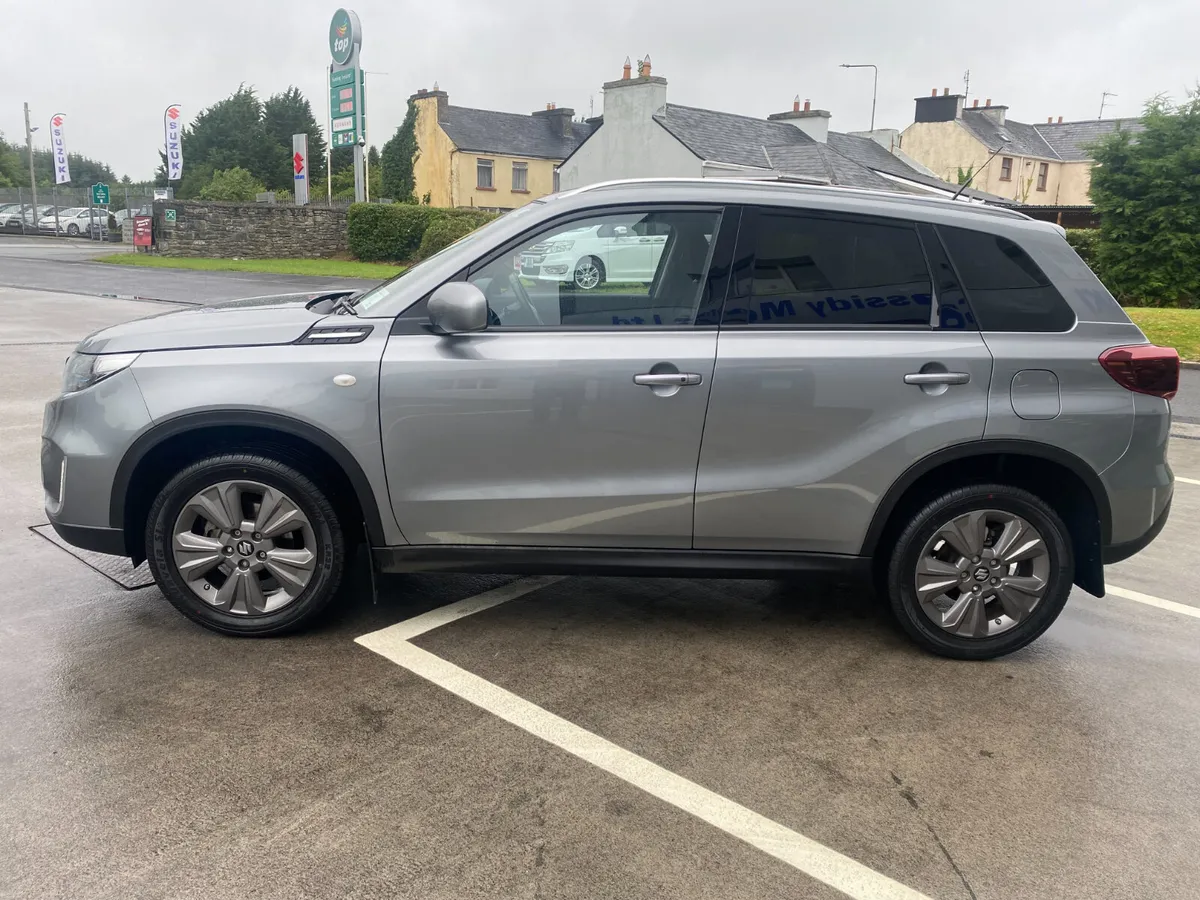 2022, Suzuki Vitara SZT - Image 4