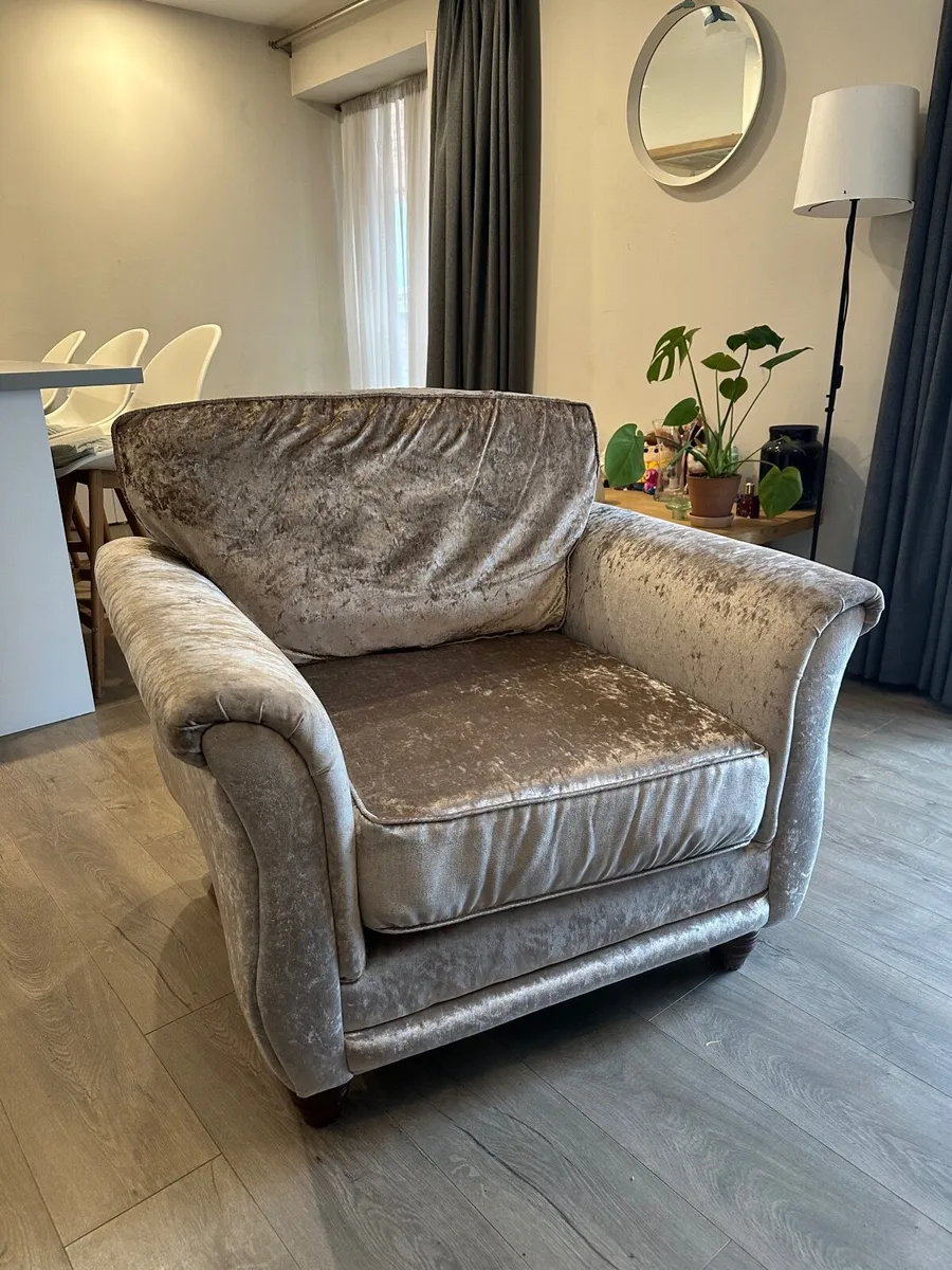 Armchair - Image 3