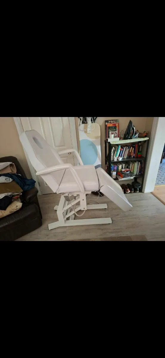 Massage Chair - Image 2