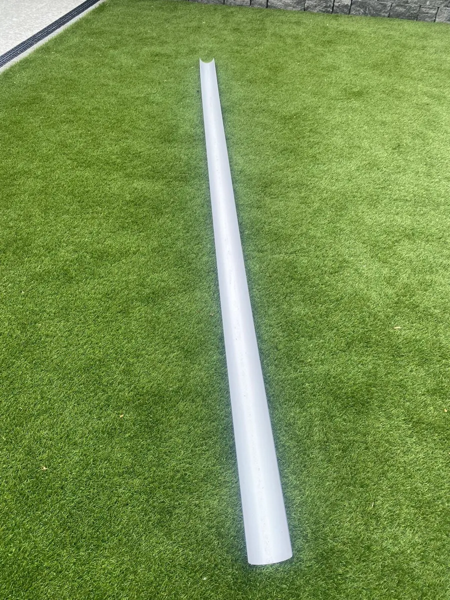 Half round gutter black - Image 1