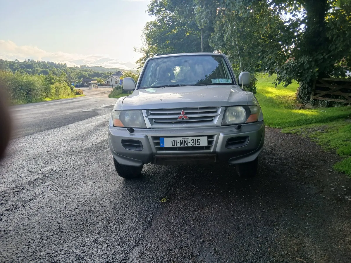 Mitsubishi Pajero 2001 - Image 1