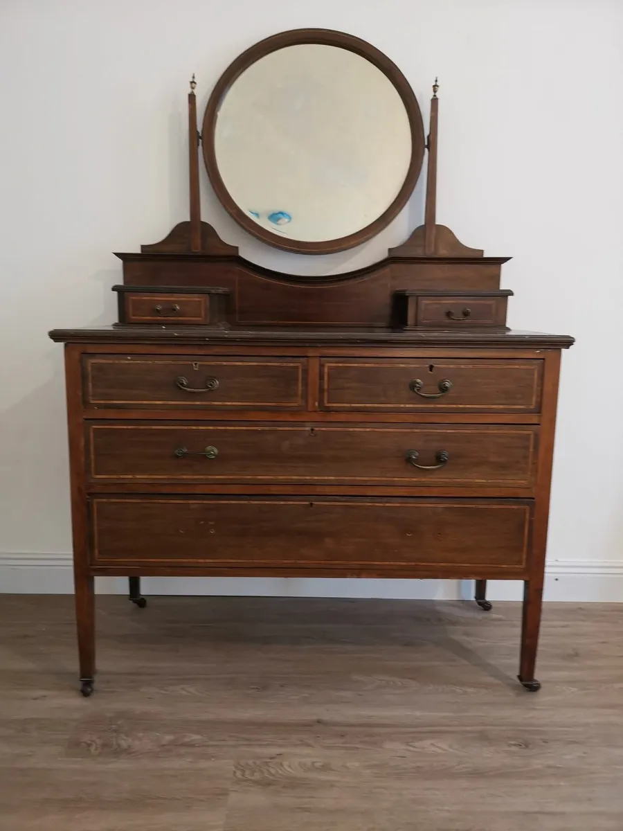 Edward Ian Style Dressing Table