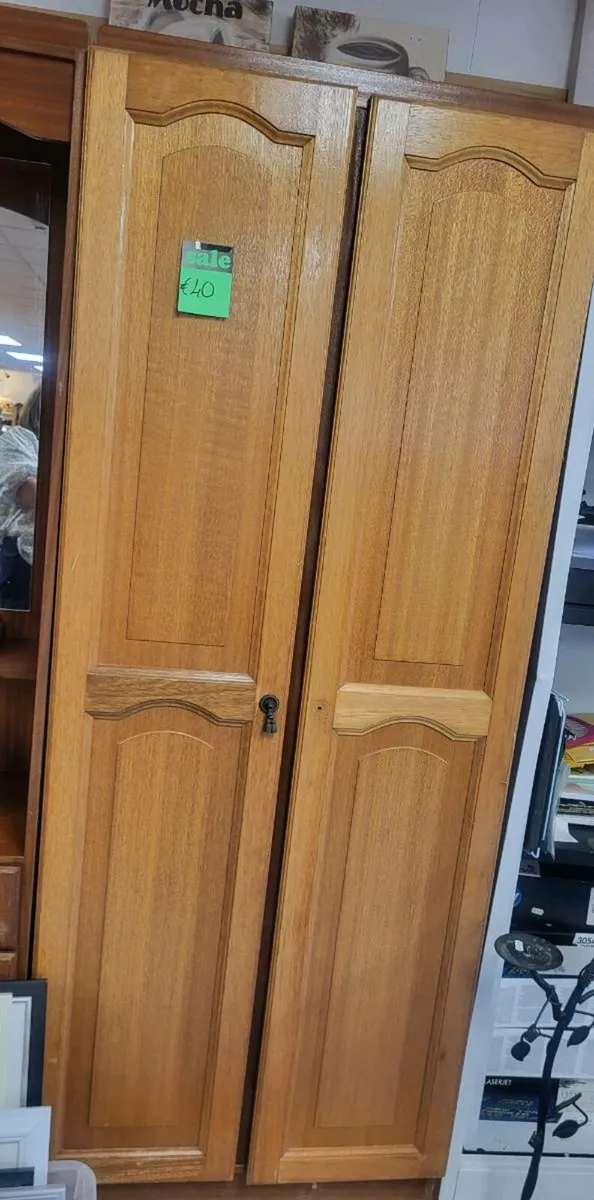 North West Hospice Charity Shop wardrobe set - Image 3