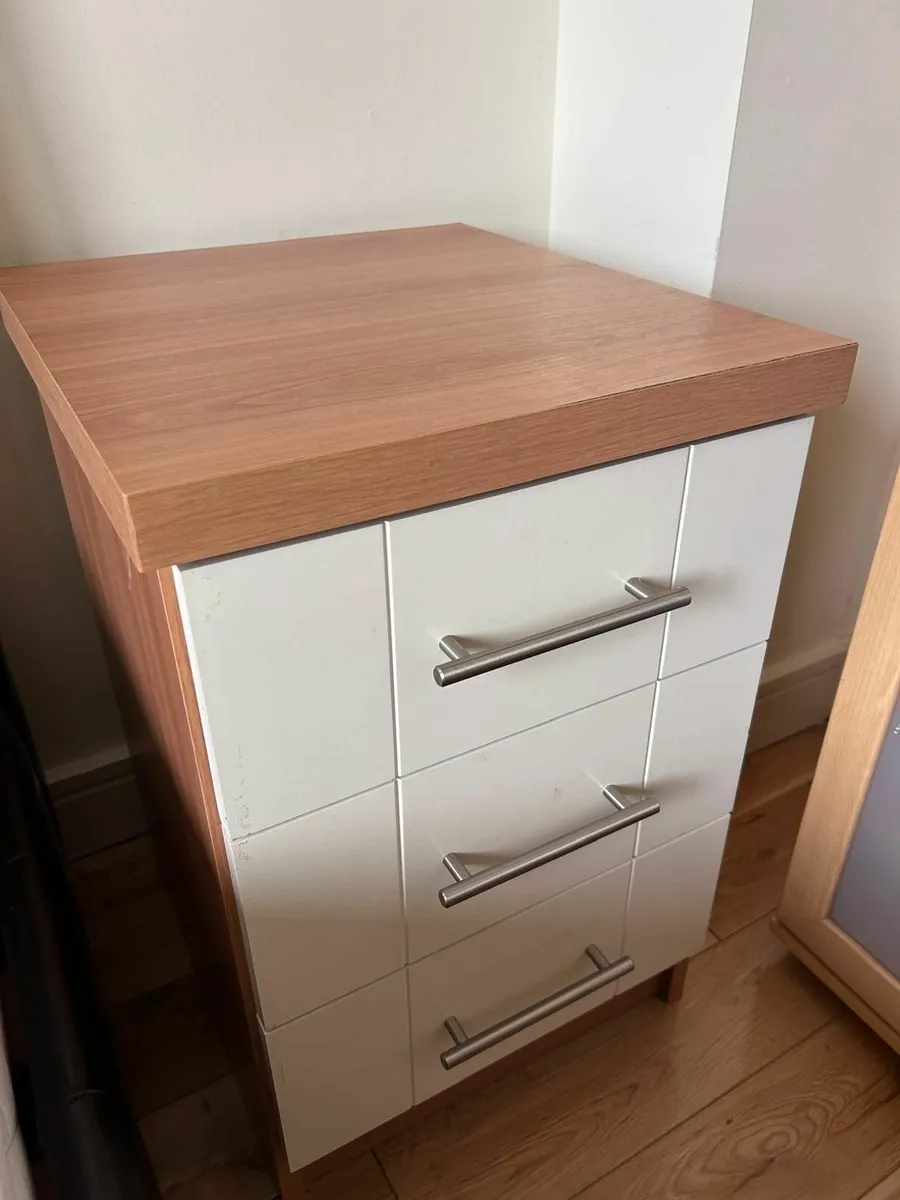 FOR SALE: Set of 4 Bedside Tables with 3 Drawers - Image 2