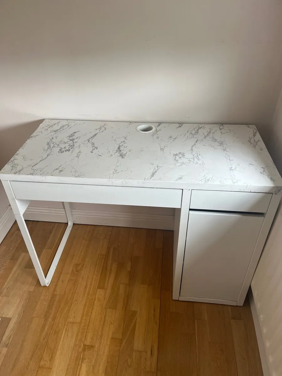 Nail table - Image 3