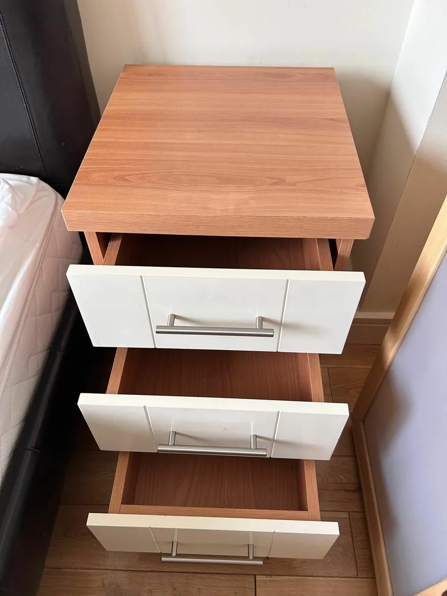 FOR SALE: Set of 4 Bedside Tables with 3 Drawers - Image 4