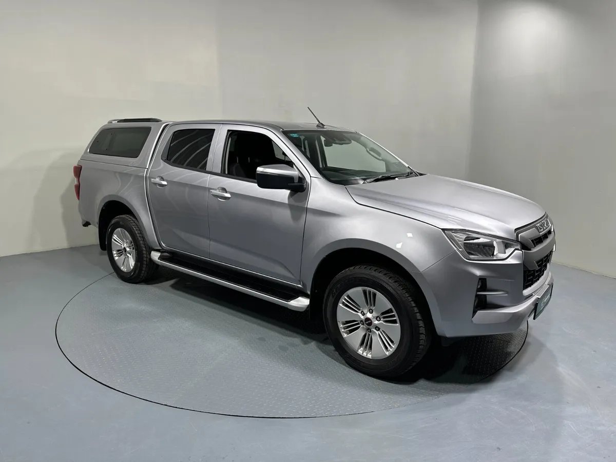 Isuzu D Max Double Cab 212 - Image 1