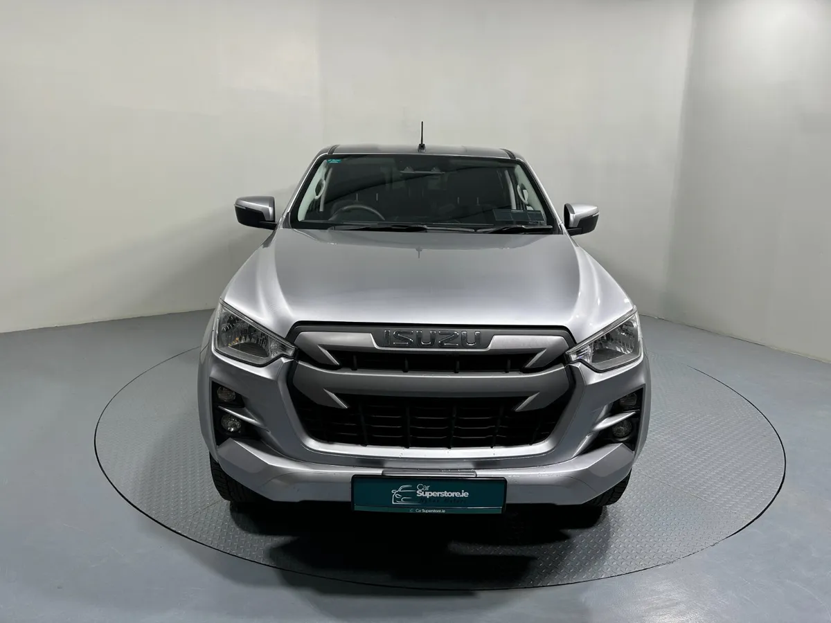 Isuzu D Max Double Cab 212 - Image 2