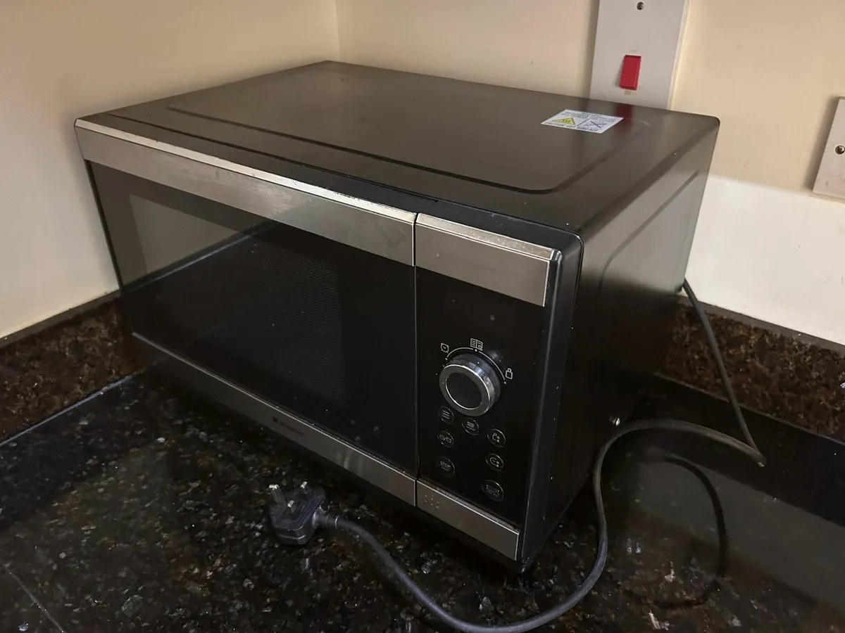 Hotpoint Microwave Oven for sale - Image 3