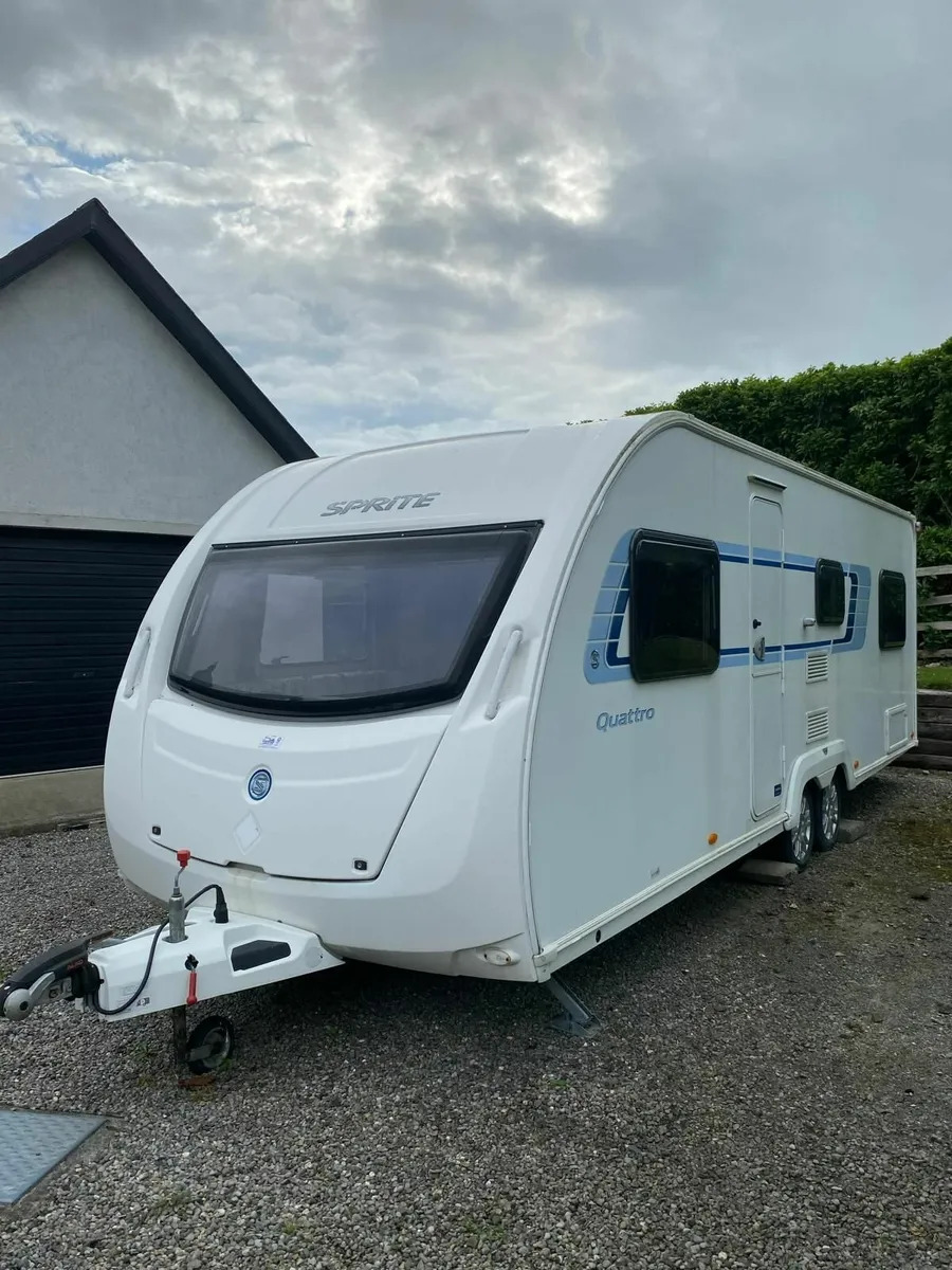6 Berth Caravan - Image 2