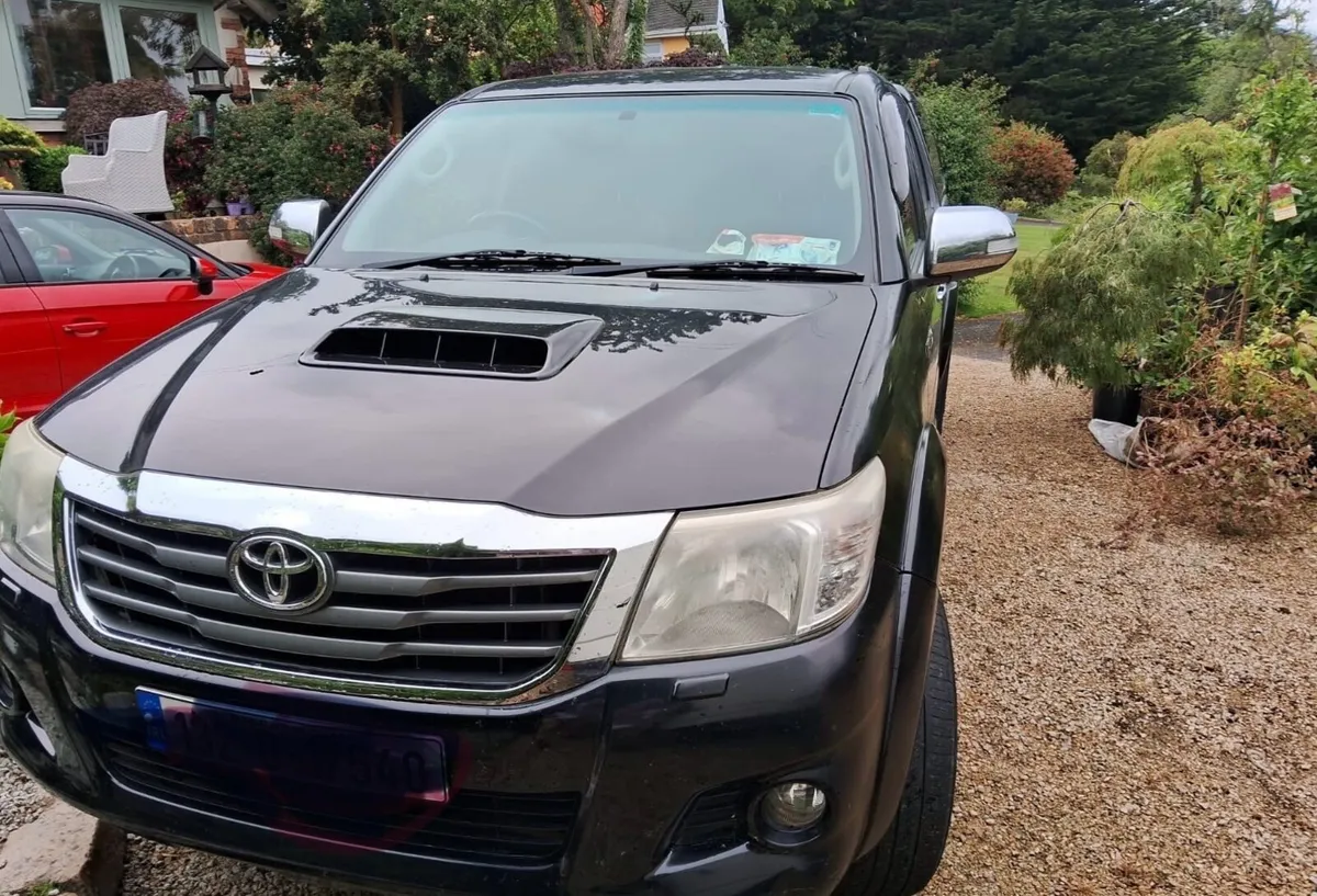 2013 Toyota Hilux 2.4 litre - Image 2