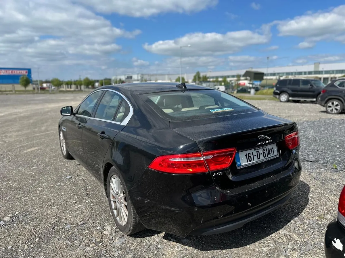 Jaguar xf 2016 - Image 3