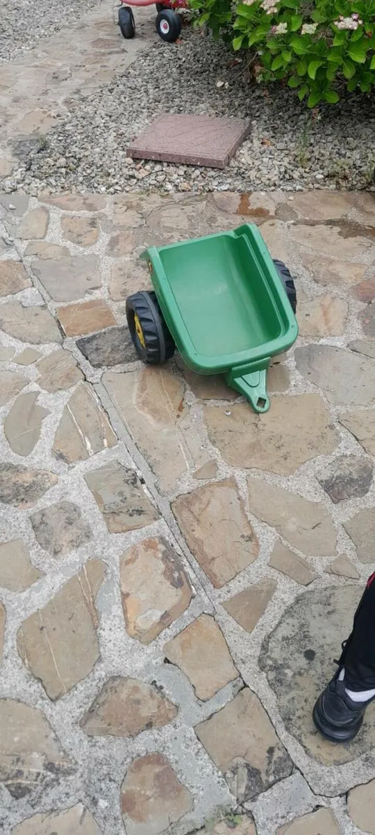 Kids trailer