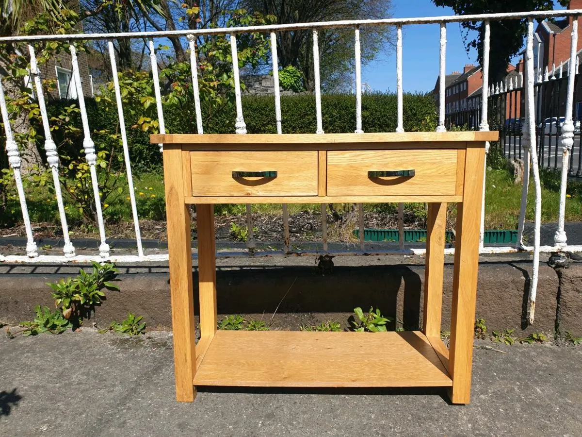Oak console table - Image 1