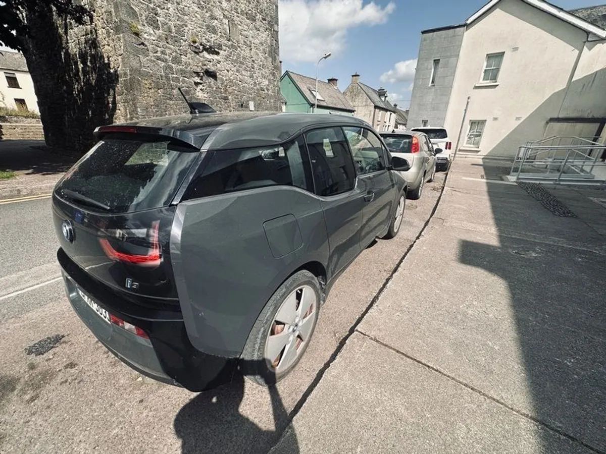 Electric Car - Image 2