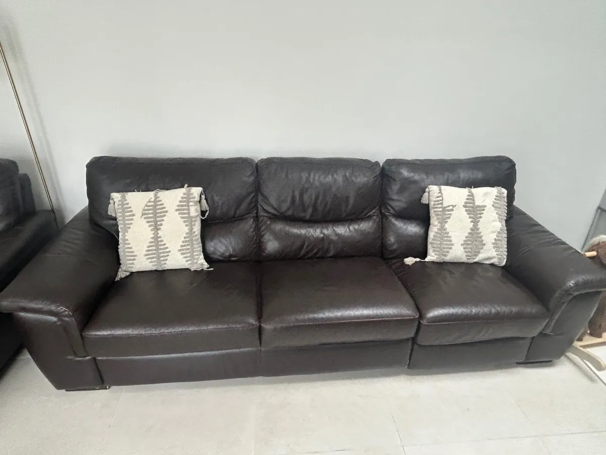Sofa / Couch - Image 1