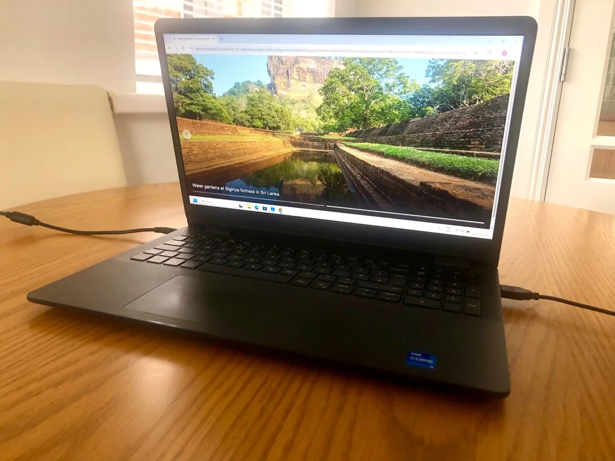 Refurbished quality Dell Laptop - Image 1