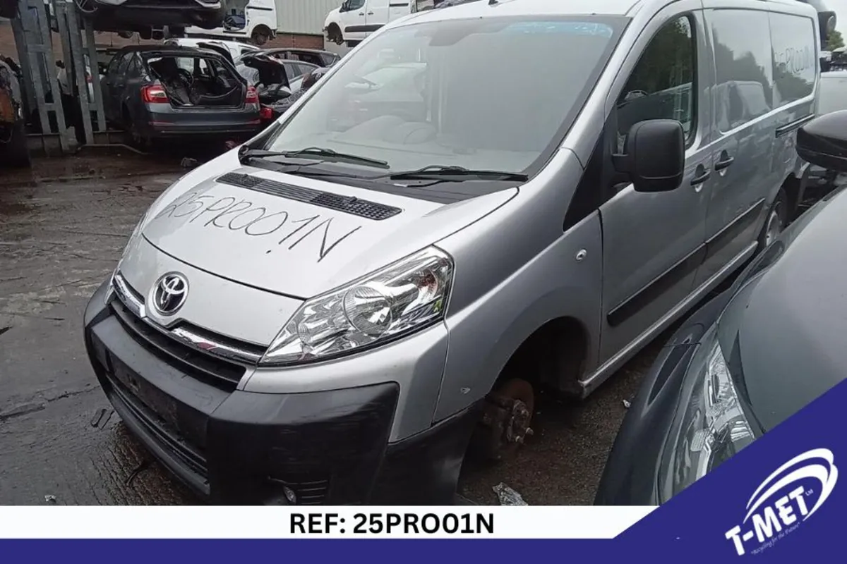 2014 TOYOTA PROACE BREAKING FOR PARTS - Image 1