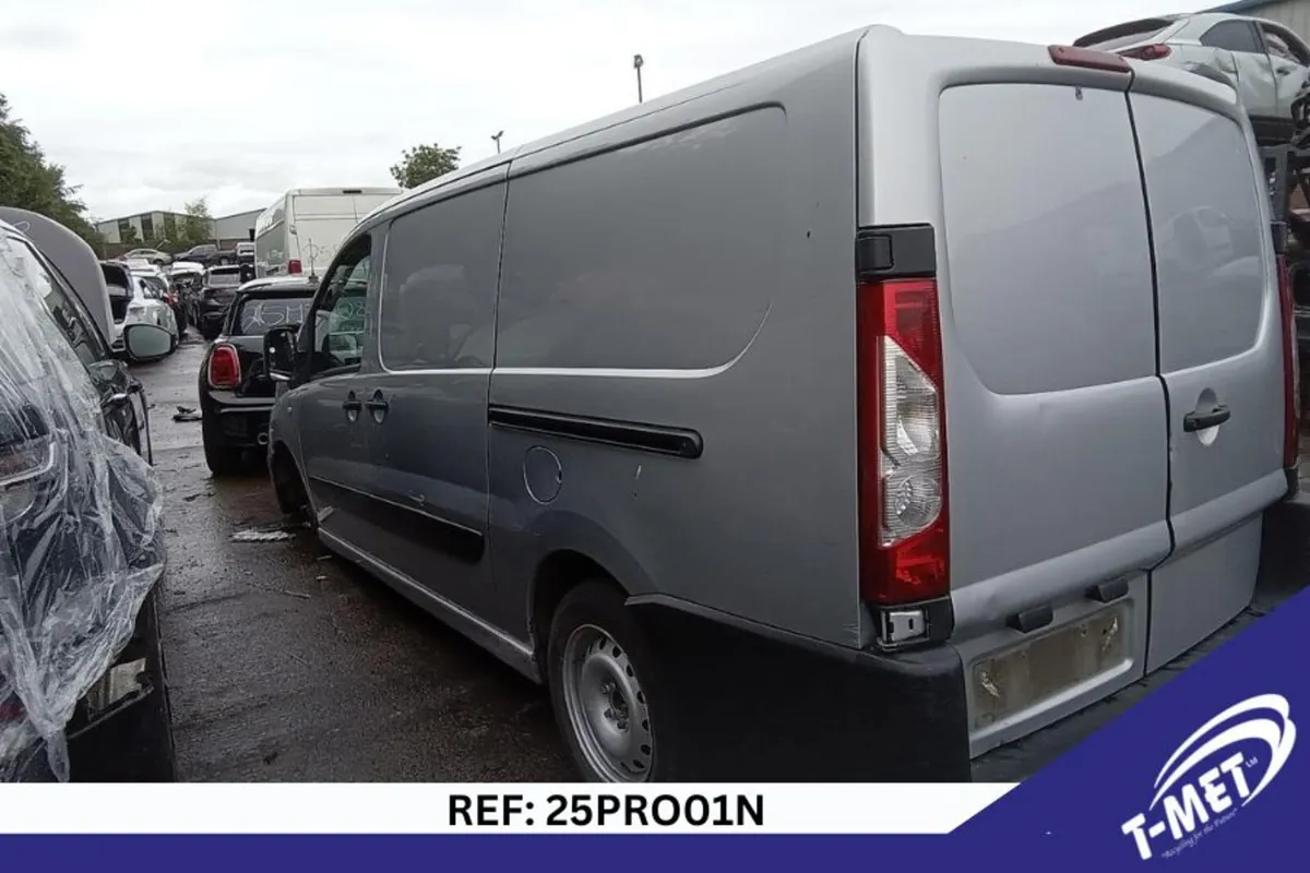 2014 TOYOTA PROACE BREAKING FOR PARTS - Image 4
