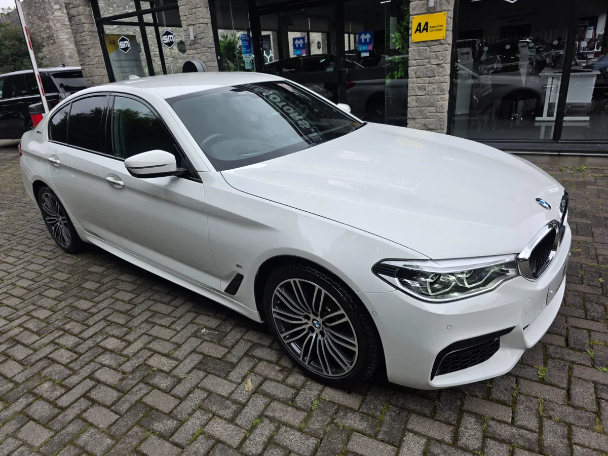 2017 BMW 530E M-SPORT AUTO. - Image 4