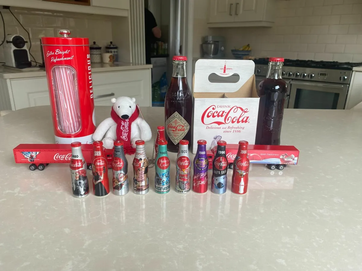 Coca Cola Merchandise - Image 1
