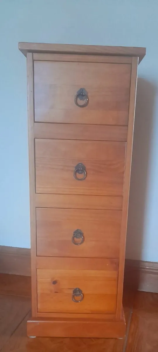 Tall boy Chest of drawers