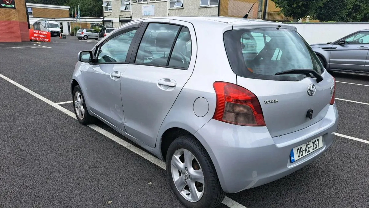 Yaris 1.0 petrol 2008 new nct tax low milage - Image 3