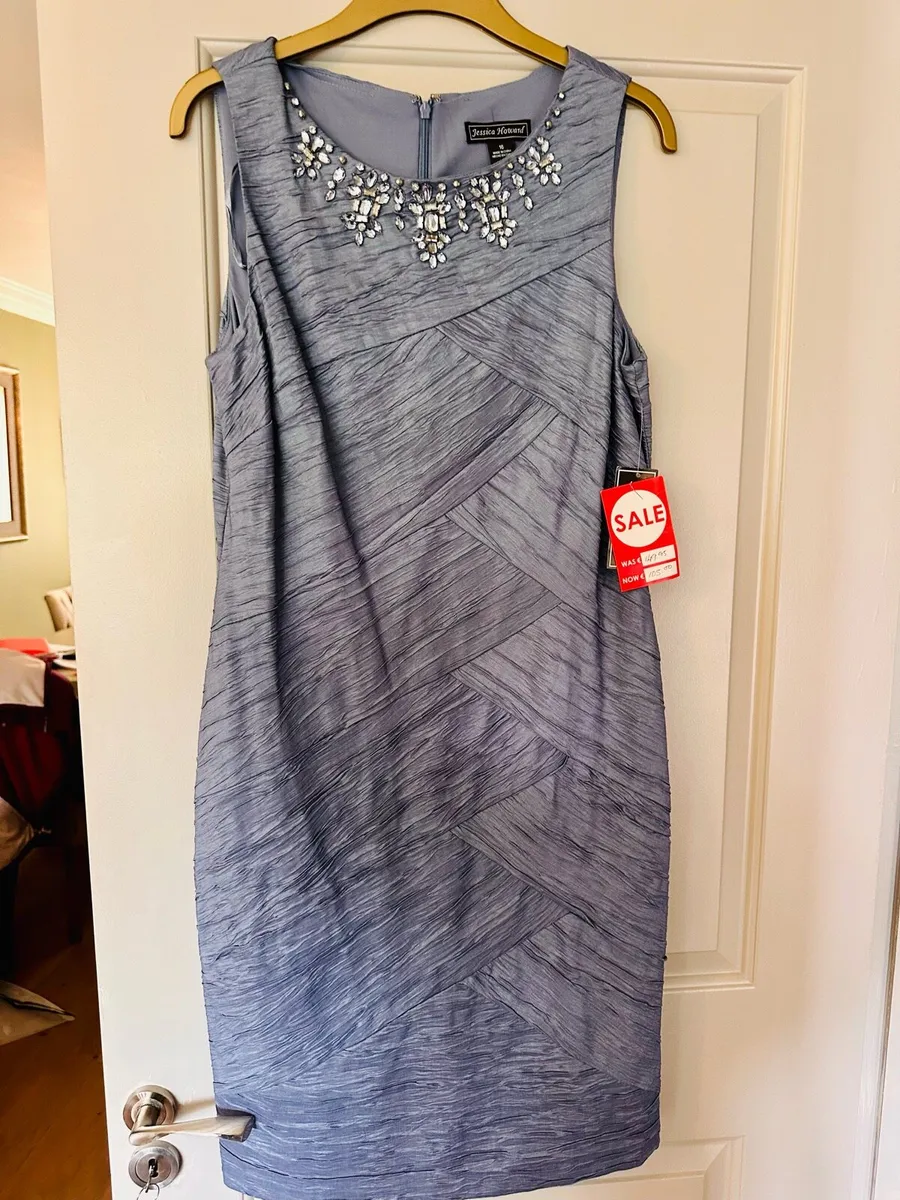 Ladies dresses - Image 1