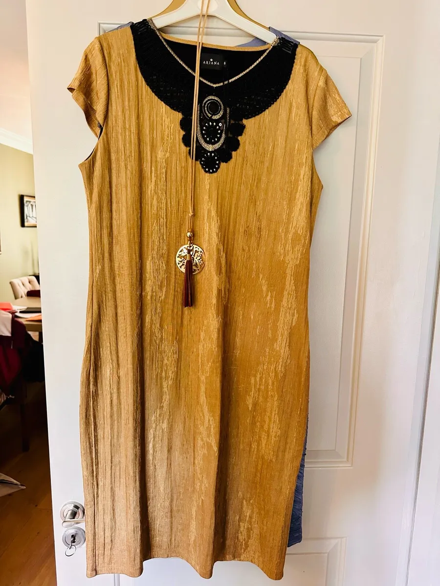 Ladies dresses - Image 2
