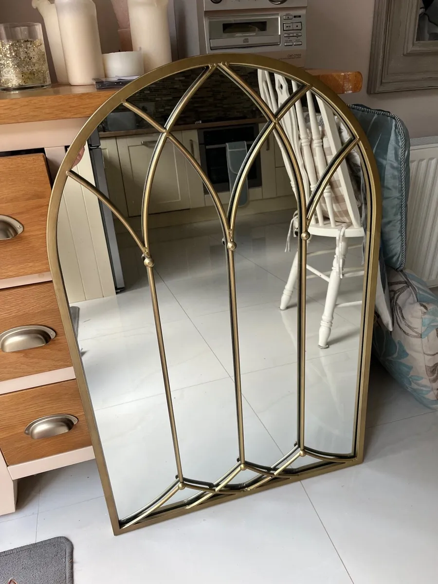 Mirror - Image 1