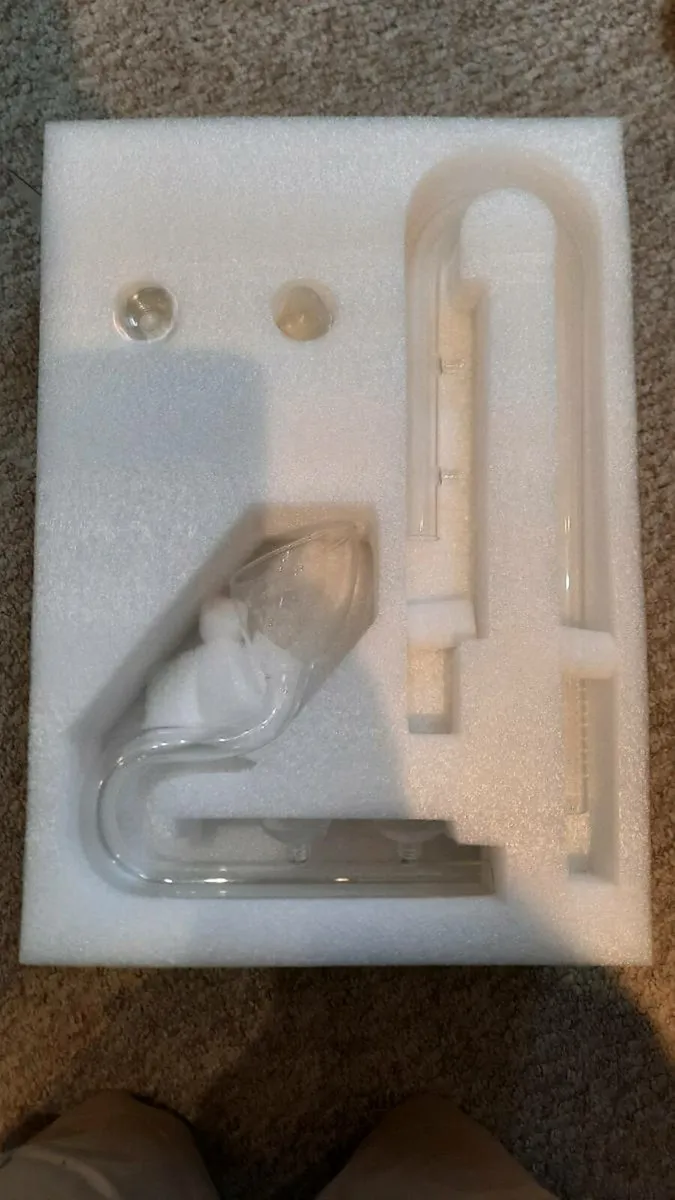Aquarium Filter, Light and Glass Lily Pipes - Image 3