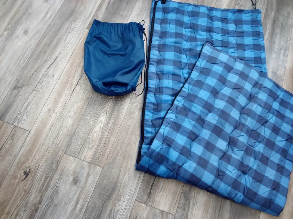 Adult Single Sleeping Bag. - Image 1