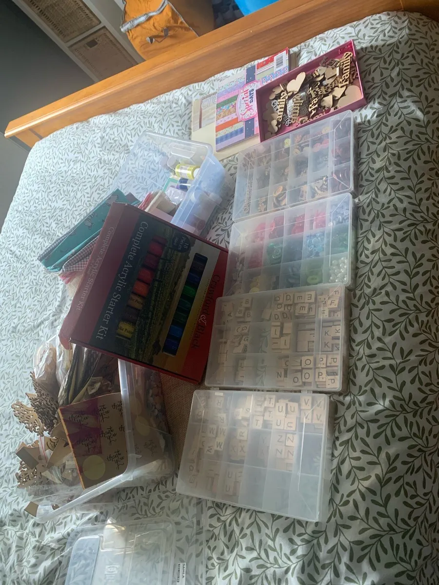 Arts & Crafts Bundle - Image 1
