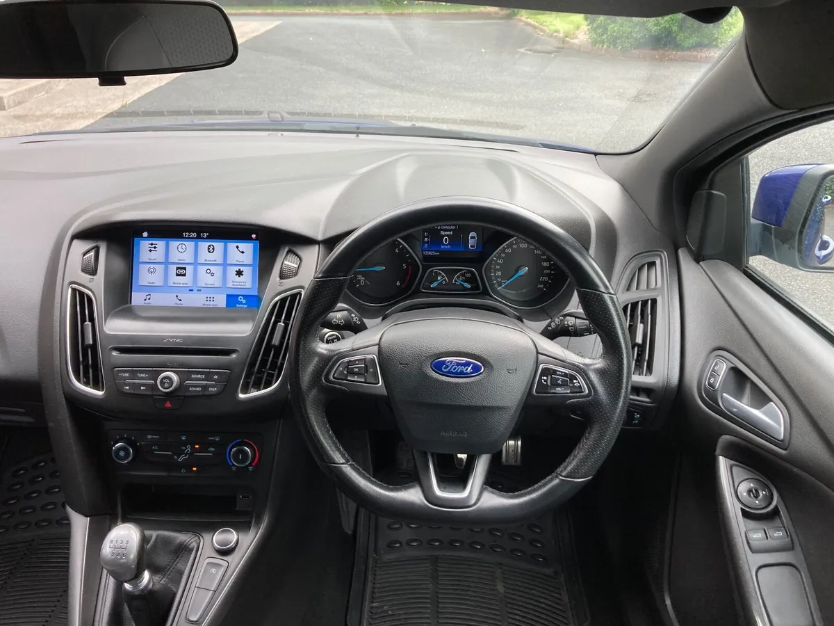 Ford Focus ST-Line 2018 - Image 3
