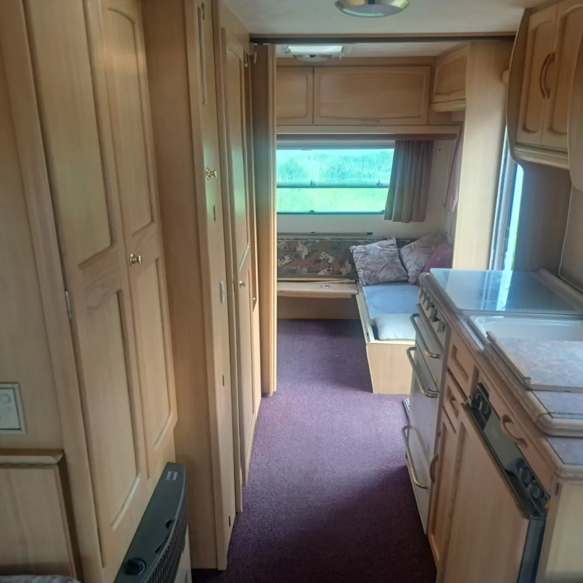 Caravan - Image 4