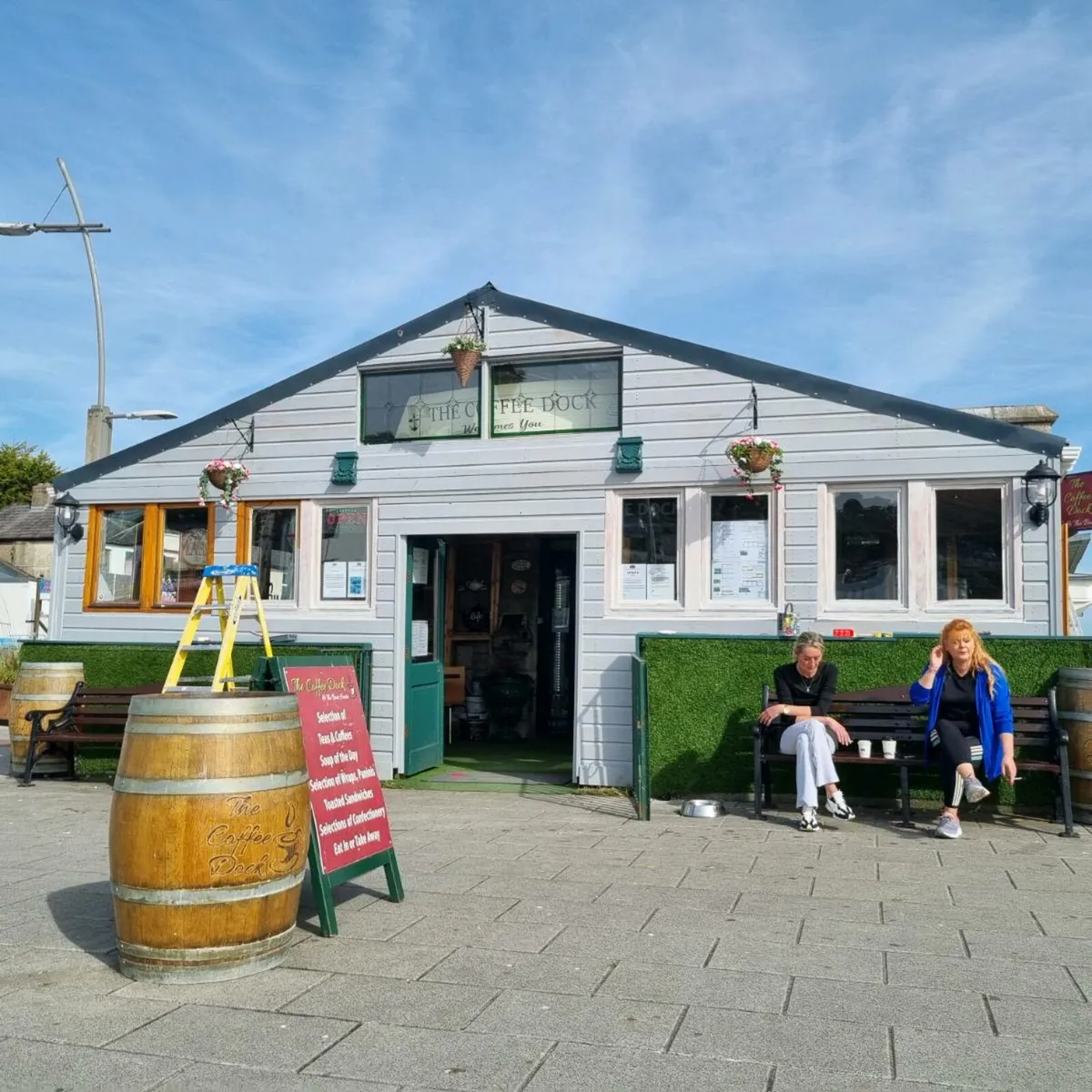 8m x 4m wooden structure c/w double glazed windows - Image 1